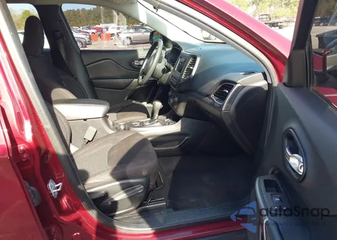 2019 Jeep Cherokee Latitude Fwd z USA, uszkodzony, nr VIN 1C4PJLCB6KD370696